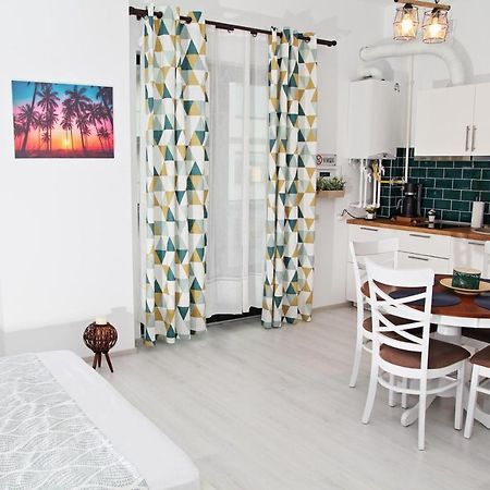 Năvodari Beach Breeze Residence מראה חיצוני תמונה